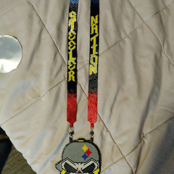 Native American medallion and chain - Picture 3 of 4